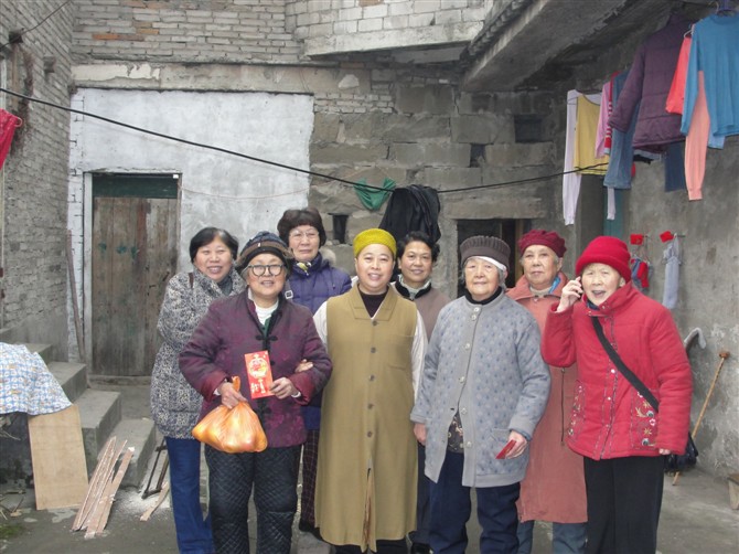 本寺住持勝智法師(shī)元旦節慰問(wèn)居士