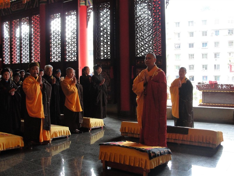 本寺2013春季佛七暨梁皇寶忏法會(huì)圓滿結束