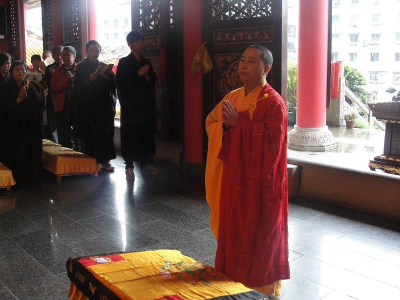 本寺隆重舉行(xíng)癸巳年(nián)浴佛祈福法會(huì)