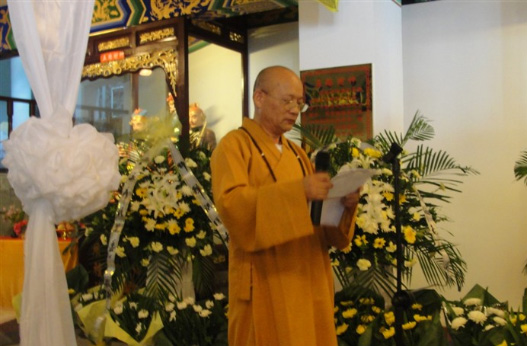 慈雲寺退院住持洪圓長(cháng)老(lǎo)尼法體(tǐ)告别追思法會(huì)舉行(xíng)